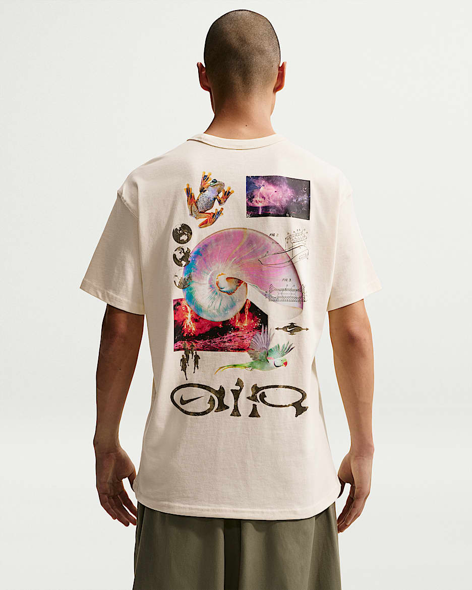 Nike Sportswear Premium Essentials 男子短袖T恤-NIKE 中文官方网站